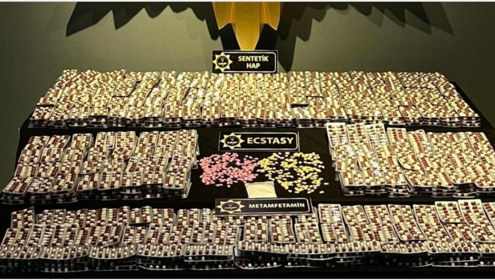6 Torbacı 14 Bin Civarında Uyuşturucu Hapla Ele Geçti