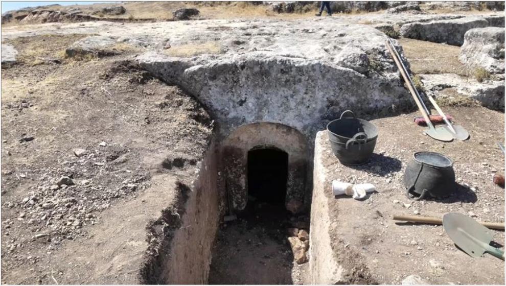 Adıyaman'daki Antik Kentte 1800 Yıllık Oda Mezar