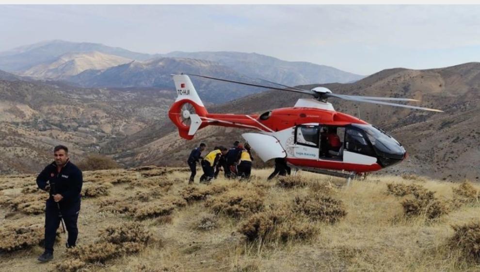 Ağaç Keserken Uçuruma Yuvarlandı, Ağır Yaralandı