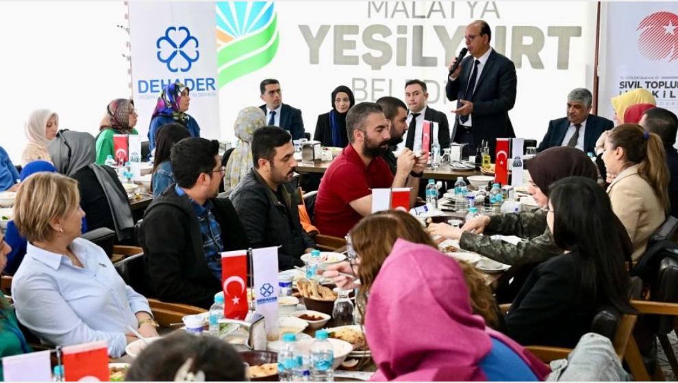 'Aile Mentörlüğü' Eğitimi Tamamlandı