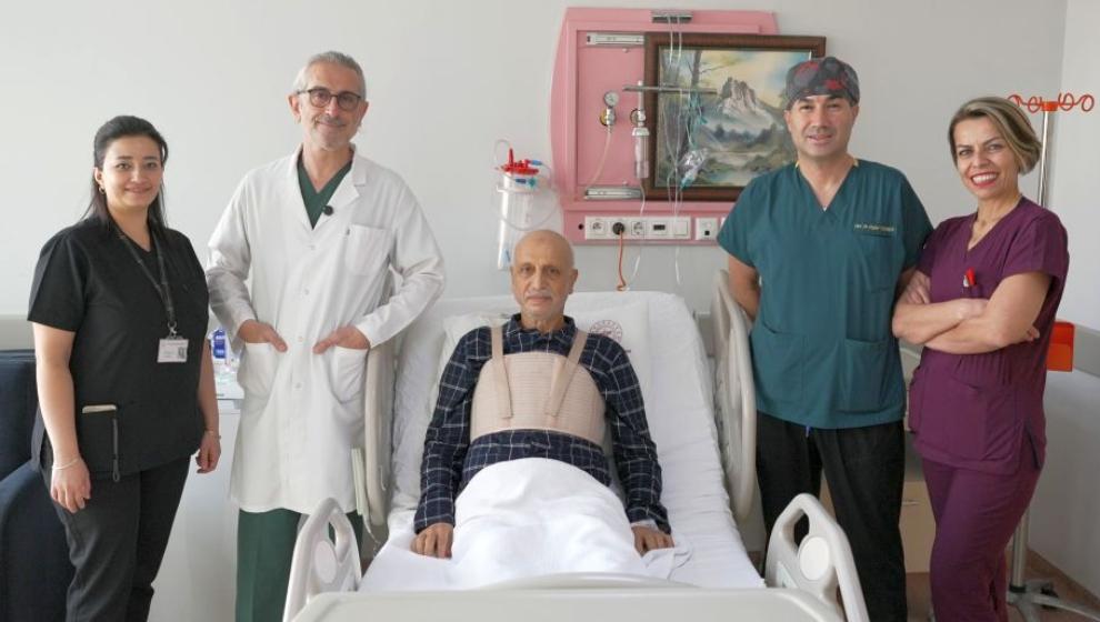 Aynı Anda Tümör ve Bypass Ameliyatı Yapıldı