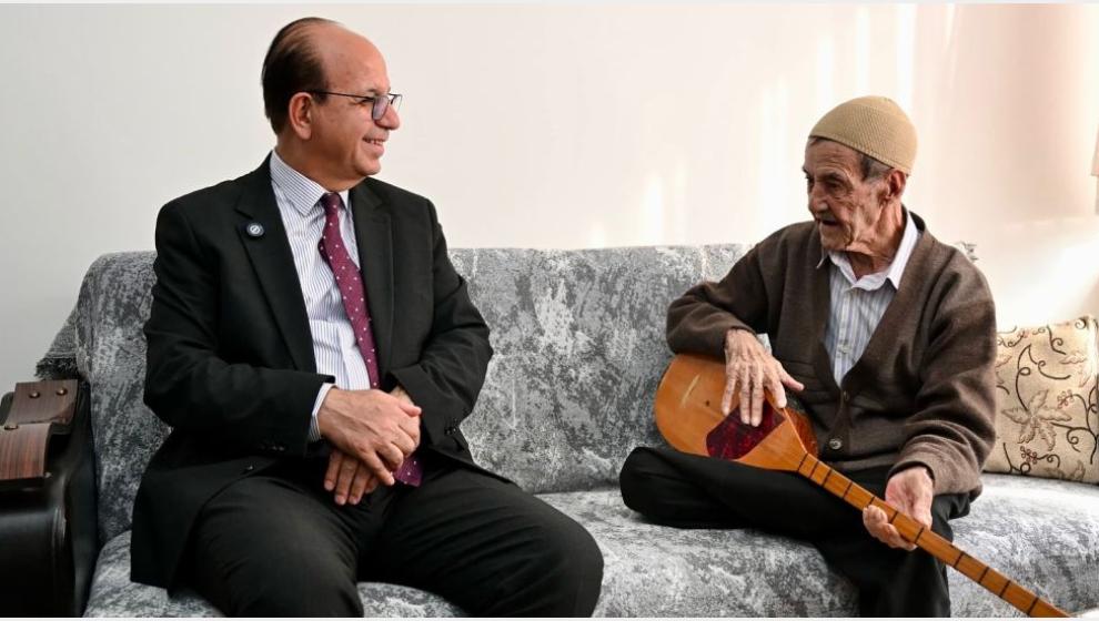 Başkan Geçit'ten Halk Ozanı Abuzer Aşkınses'e Ziyaret