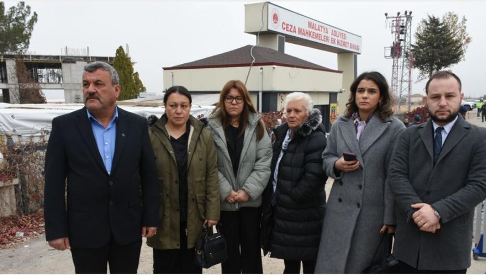 Hamile Eşini Öldürmekle Suçlanan Koca Yargılanıyor