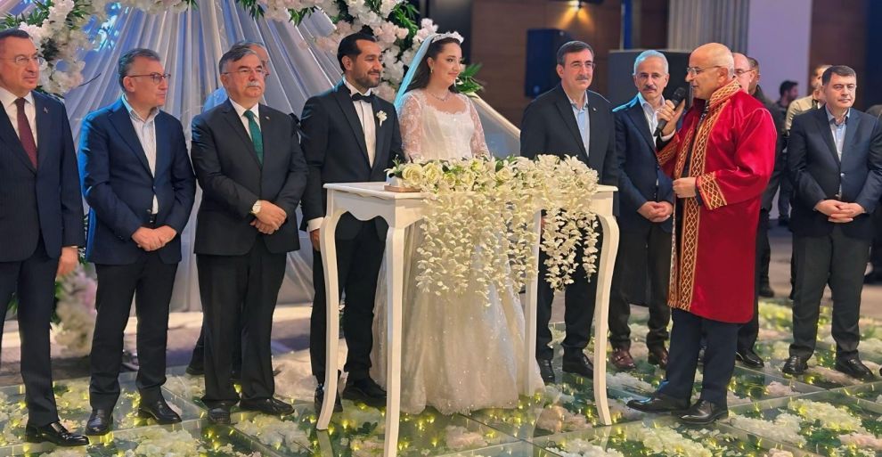 Milletvekili Bülent Tüfenkci'ye Vanlı Damat