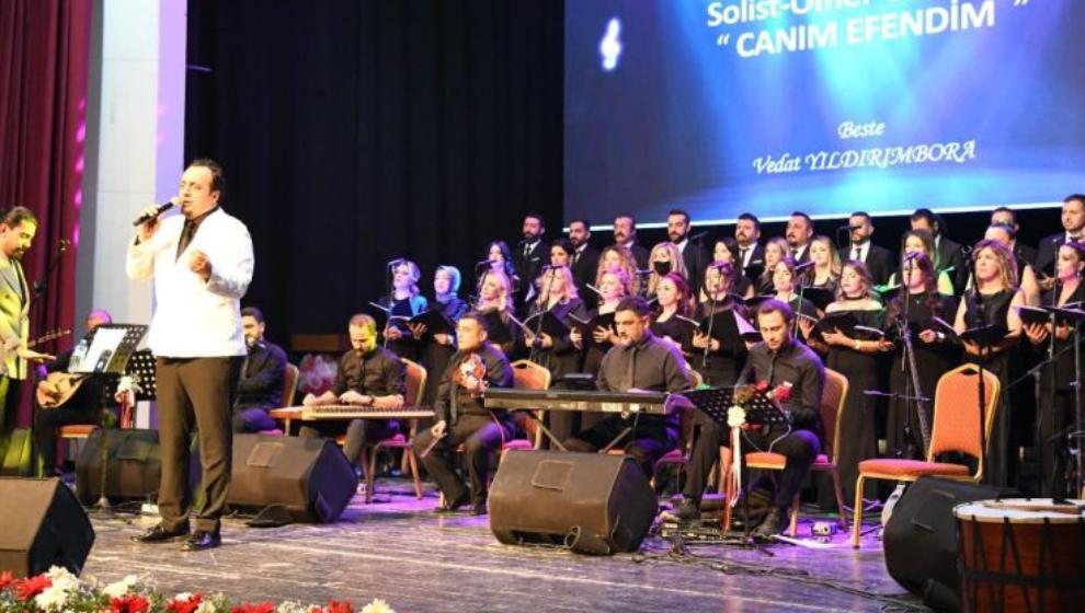 Öğretmenler Korosu, Kongre ve Kültür Merkezinde 'Maarif Konseri' Verdi