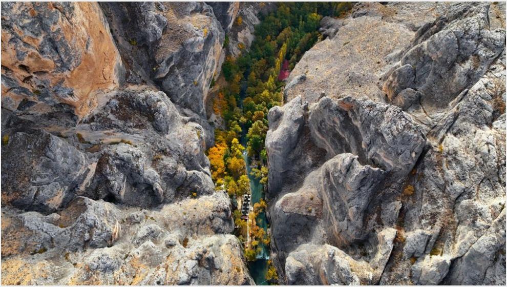 Tohma Kanyonunda Sonbaharın Renk Cümbüşü