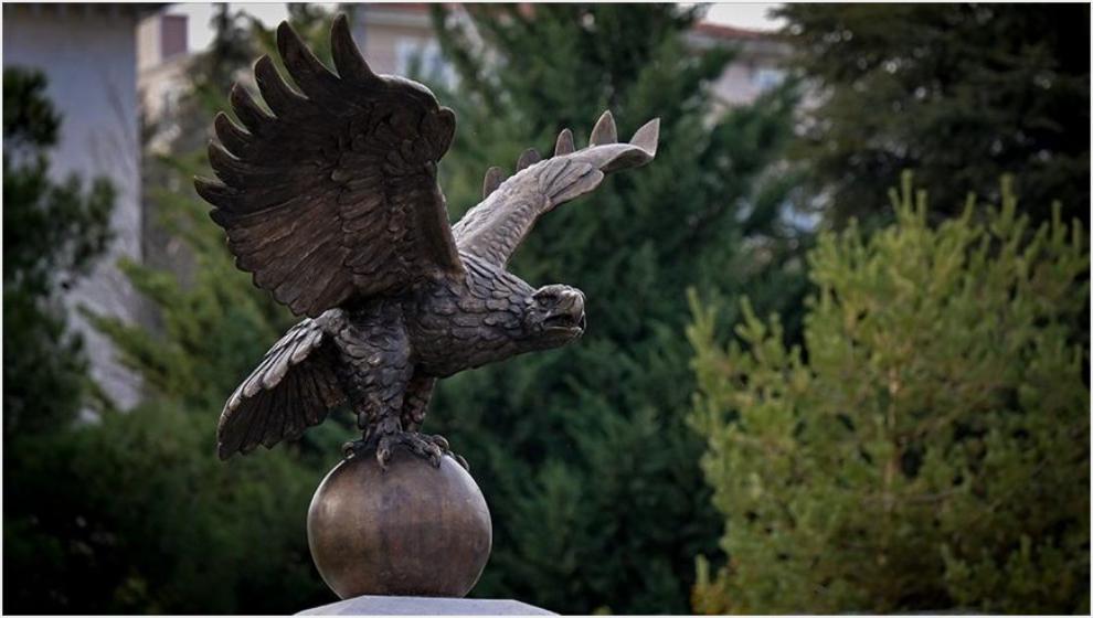 Tuğrul Kuşu, Türk Birliğinin Simgesi