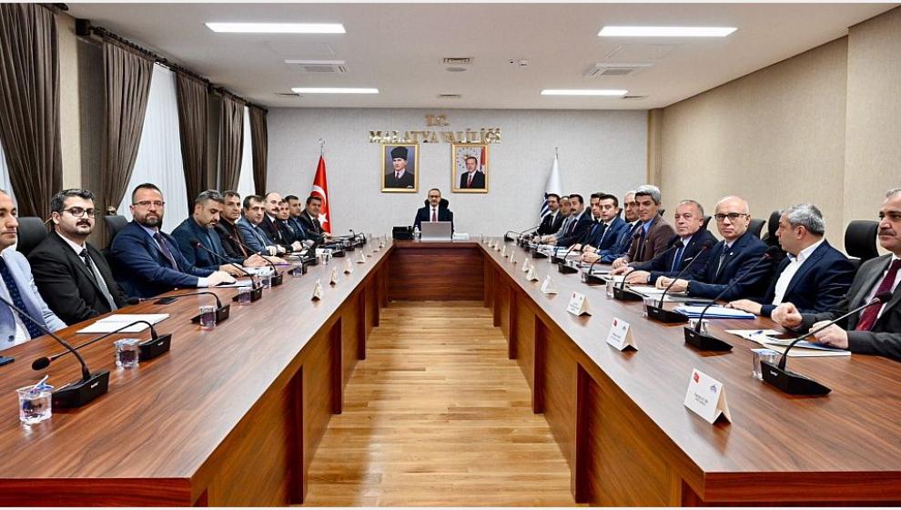 Vali Başkanlığında 'Okul İnşaatları İstişare Toplantısı'