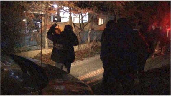 16 Yaşındaki Kız Silahla Yaralandı