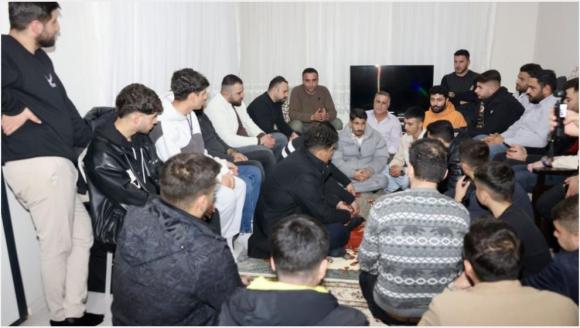 Başkan Ev Toplantılarıyla Gençlere Proje Anlatıyor