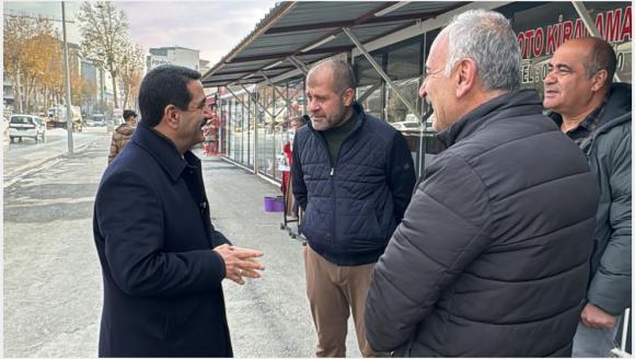 Başkan Taşkın, İnönü Caddesi'nde Esnaf Gezisi Yaptı
