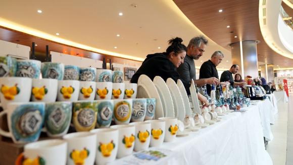 El Emeği Ürünler AVM'de Sergileniyor