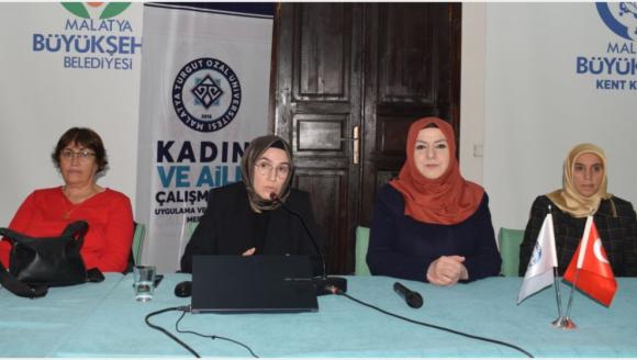 Kadın Meclisinde 'Geçmişten Bugüne Kadın Algısı' Konferansı