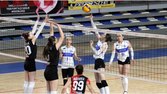 Kadınlar Voleybol 2. Liginde İki Malatya Takımı Karşı Karşıya Geldi