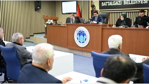 "Kentleşmede Temel İlke 'Az Yapı, Çok Yeşil Alan' Anlayışı"