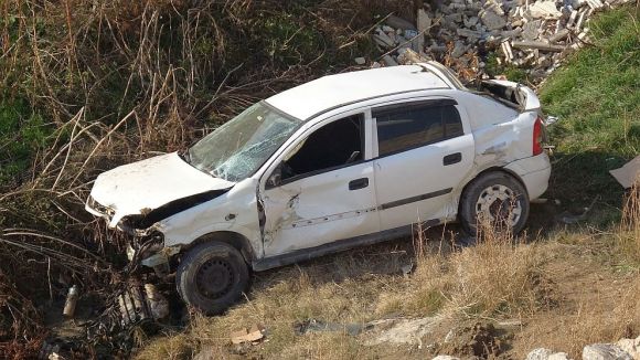 Kontrolden Çıkan Araç Kaza Yaptı.. 1 Ölü 2 Yaralı