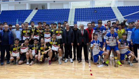 Lise Genç Erkekler Voleybol İl Birinciliği Yapıldı