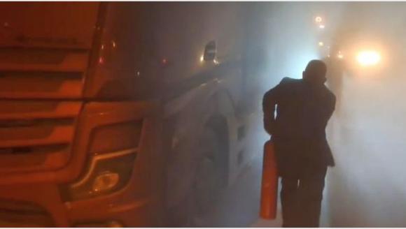 Pancar Yüklü TIR'da Hareket Halinde İken Yangın Çıktı