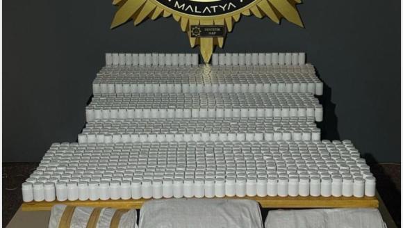 Polis 'Büyük Torba' Patlattı.. 75 Bin Hap Ele Geçti