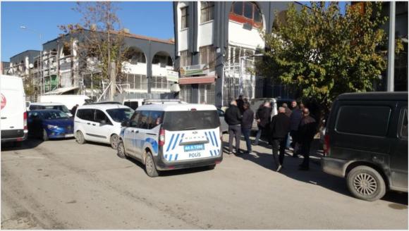 Şire Pazarında Silahlı Kavga.. 2 Yaralı