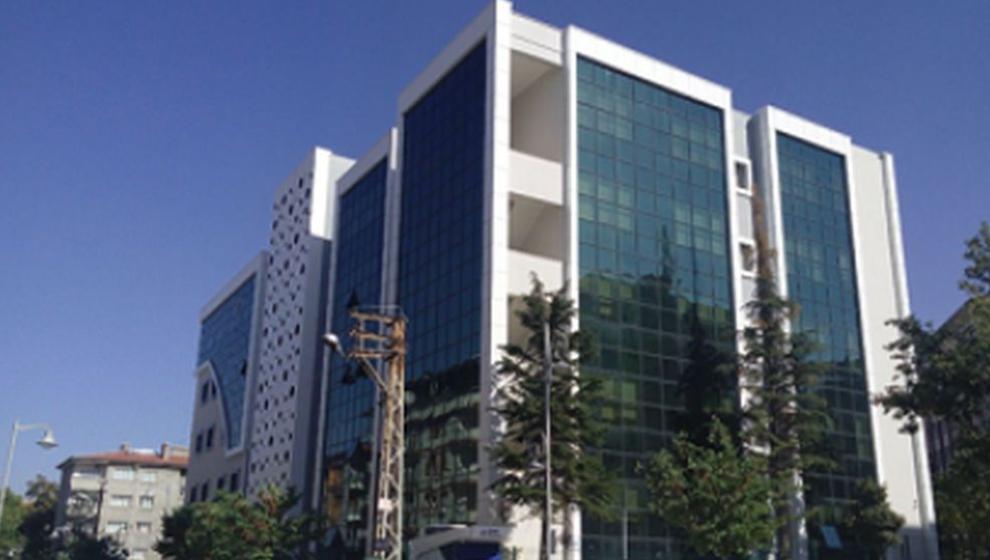 'Çevre'den Pis Kokular Geliyor.. Hâlâ Bir Açıklama Yok!.