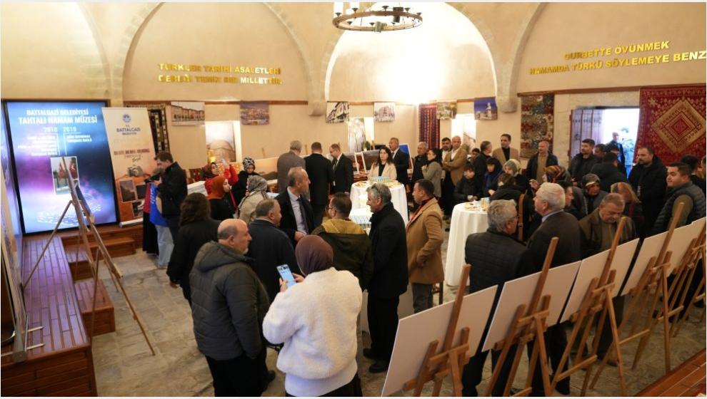 Tarihi Tahtalı Hamamında Fotoğraf Sergisi Açıldı