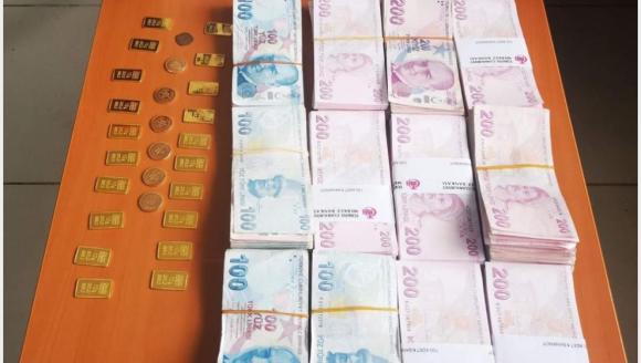 3 Kuyumcuyu Sahte Altınla Dolandıran 5 Şüpheli Yakalandı