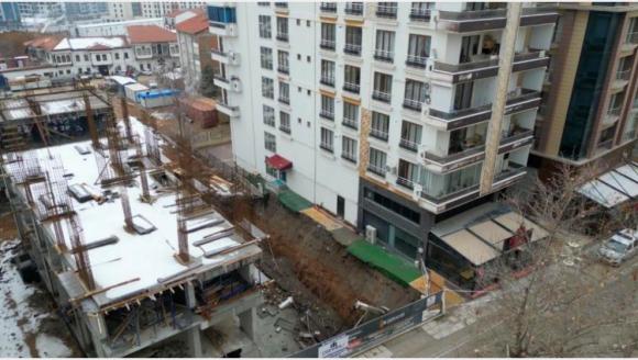 Apartman Sakinleri Konteynere Yerleştirildi