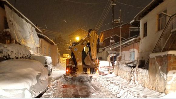 Battalgazi Belediyesi Kar Mücadelesini Sürdürdü