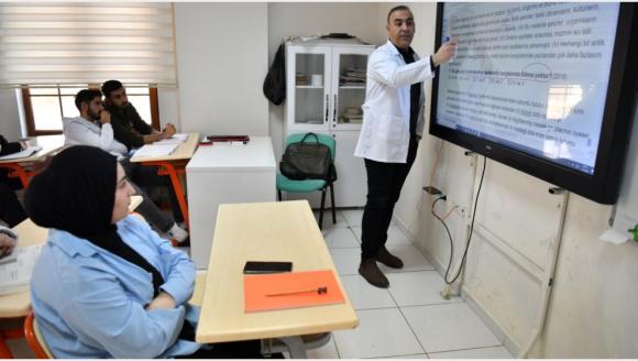 Belediyeden Ara Tatilde Öğrencilere LGS ve DYK Kursları