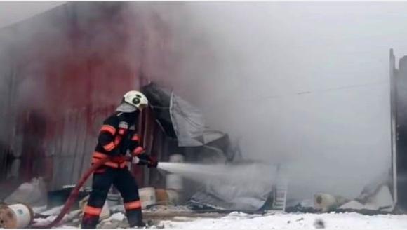 Bu Kez de Şantiye Deposunda Yangın Çıktı