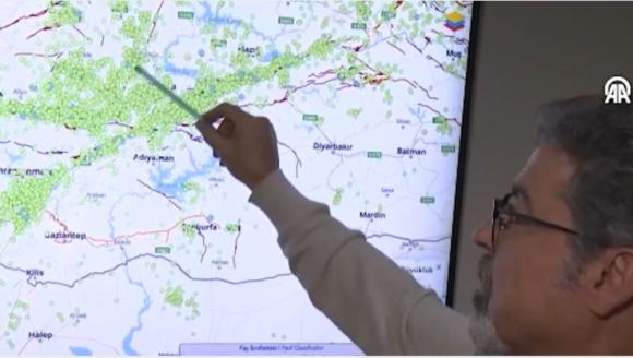 "Buradaki Faylar Üzerinde Yeni Depremler Olacaktır"