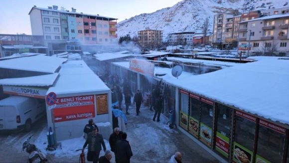 Darende'de Konteyner İş Yerinde Yangın
