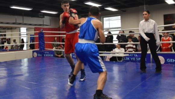 Malatya Erkekler ve Kadınlar Boks İl Seçmeleri Yapıldı