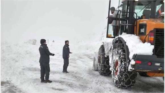 Malatya- Pütürge ve Doğanyol Karayolu Kubbe Dağı Mevkisinde Ulaşıma Kar Engeli