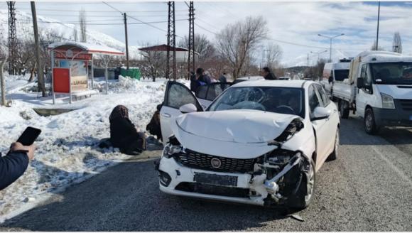 Trafik Kazasında 3 Kişi Yaralandı