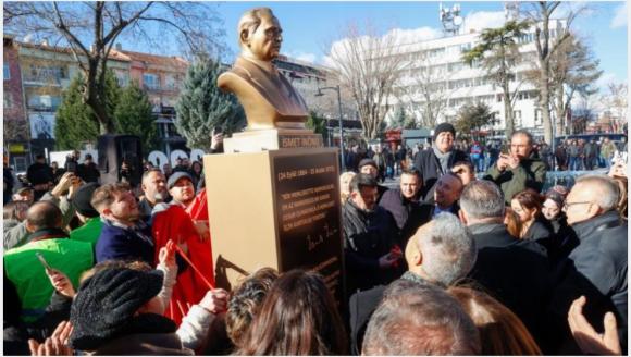 Uşak'ta İsmet İnönü'nün Büstünün Açılışına Ağbaba da Katıldı