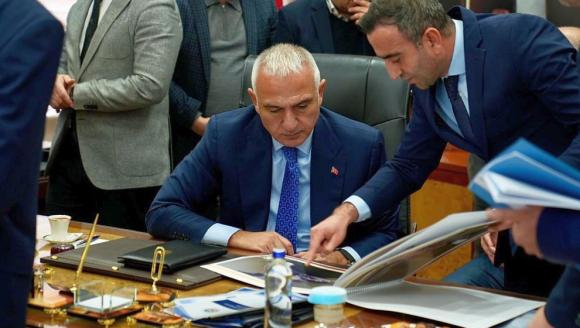 Bakan Ersoy'a 'Jeopark Projesi'yle İlgili Bilgi Verildi