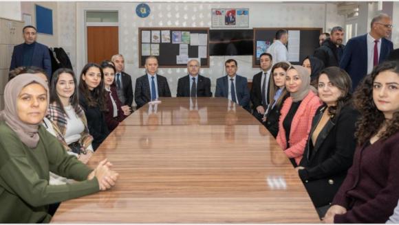 "Çöşnük'ten MAŞTİ'ye Kadar Raylı Sistem Projemiz Var"