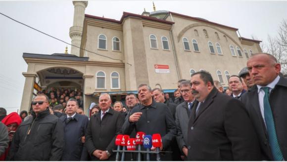 "Kimse Konteynerde Kalanlara Laf Söylemesin, Sorunlarını Çözsünler"