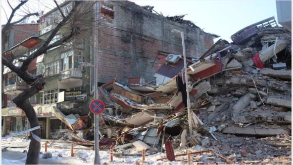 Mahkemelere 'İlkinde Yıkılmadı, Sorumluluk Bitti' Raporları!.