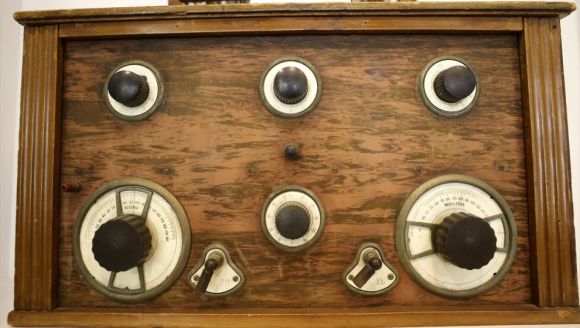 Telgraftan Dönüştürülen Radyo Dikkat Çekiyor