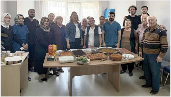 "Annelerimizin Yüzündeki Bir Tebessüm Her Şeye Değer"