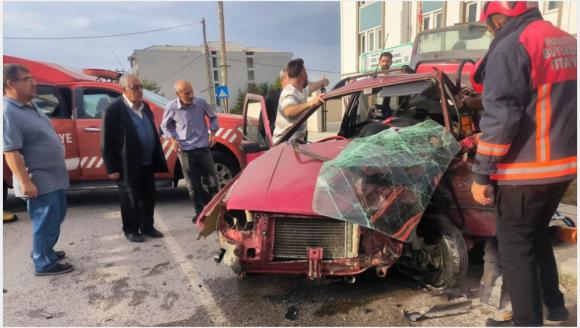 İki Otomobil Çarpıştı, Karı Koca Yaralandı