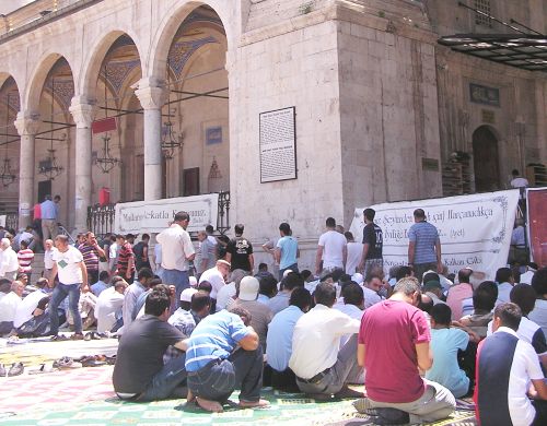 Ramazan'ın İlk Cuma'sı Kılındı