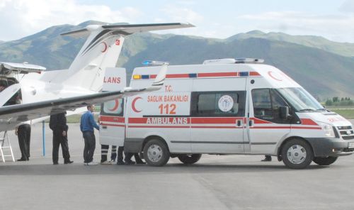 Ambulans Uçak İle Getirildi