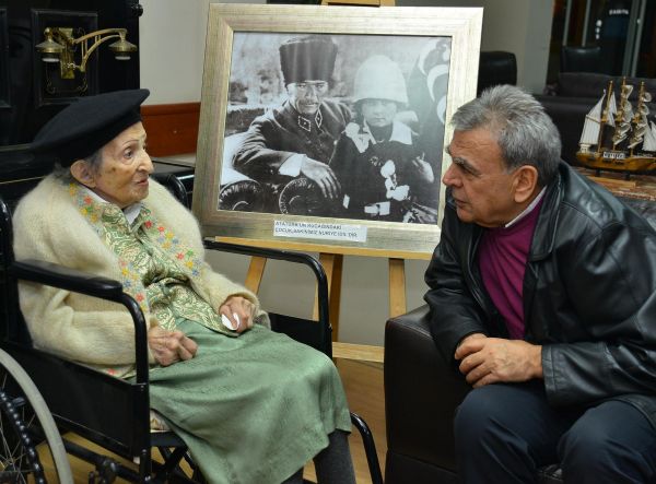 102 Yaşında Cumhuriyet Çınarı...
