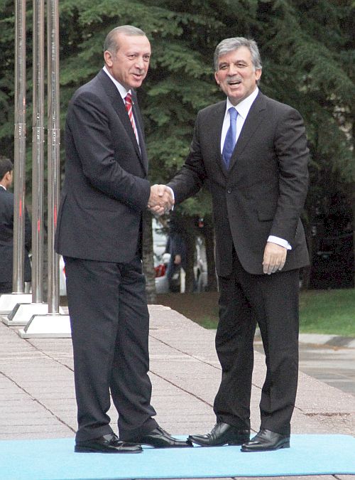 Gül Erdoğan'a Veda Etti