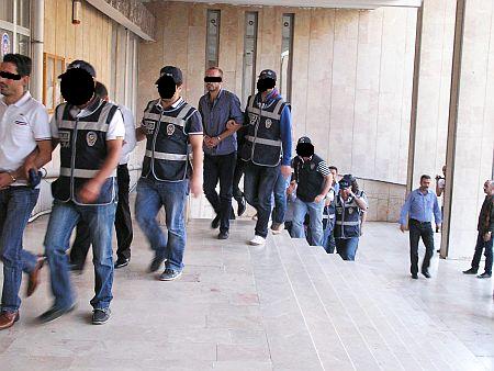 'Çete' İddiasına 23 Gözaltı