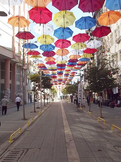 Şemsiye Sokak Uygulaması